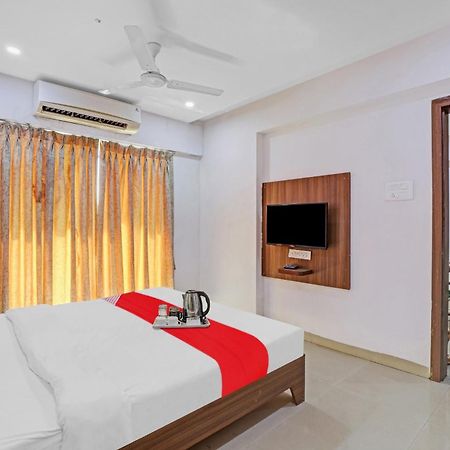 Oyo Flagship Hotel Residency 锡尔瓦萨 外观 照片