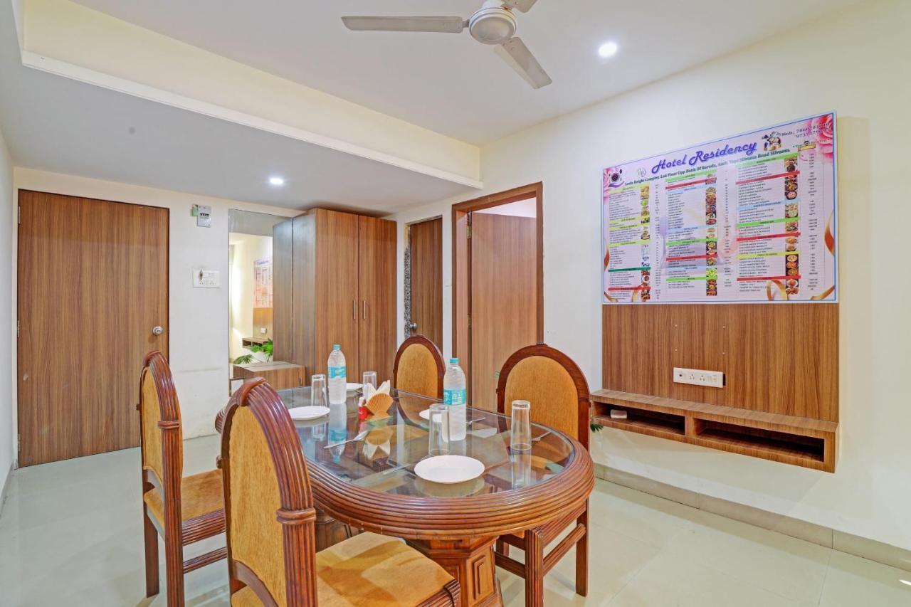 Oyo Flagship Hotel Residency 锡尔瓦萨 外观 照片