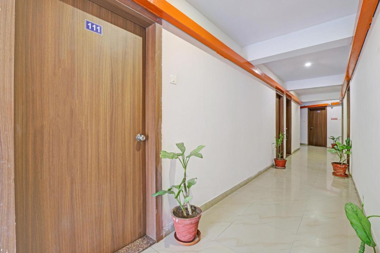 Oyo Flagship Hotel Residency 锡尔瓦萨 外观 照片