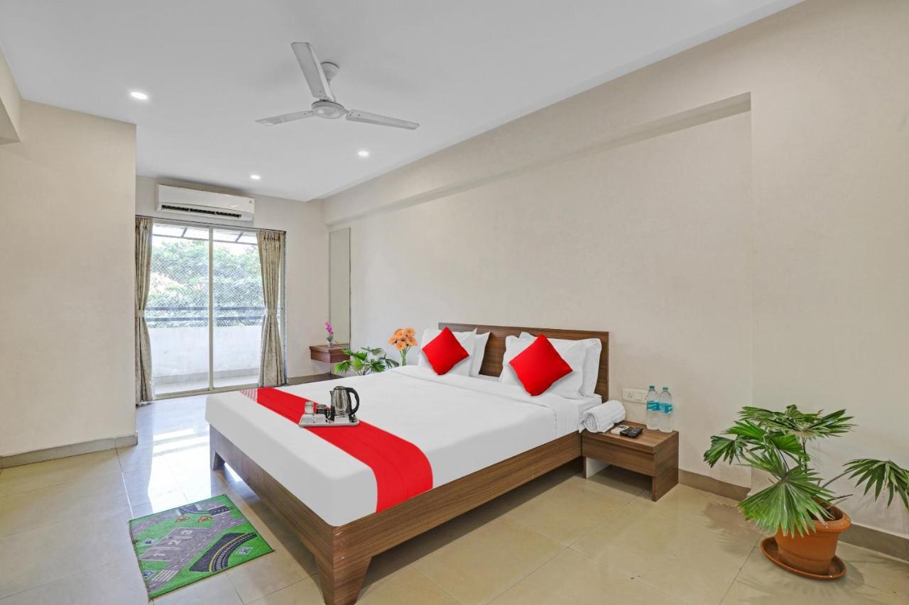 Oyo Flagship Hotel Residency 锡尔瓦萨 外观 照片
