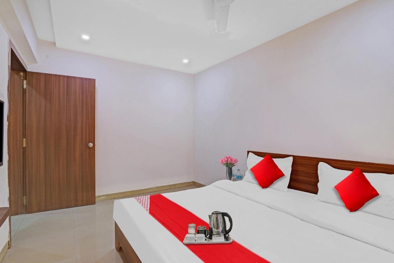 Oyo Flagship Hotel Residency 锡尔瓦萨 外观 照片